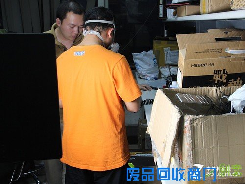 过程不堪入目 编辑教你如何改造笔记本