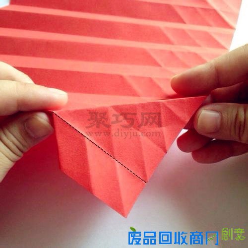 纸灯笼的折法图解 教你如何手工折纸灯笼