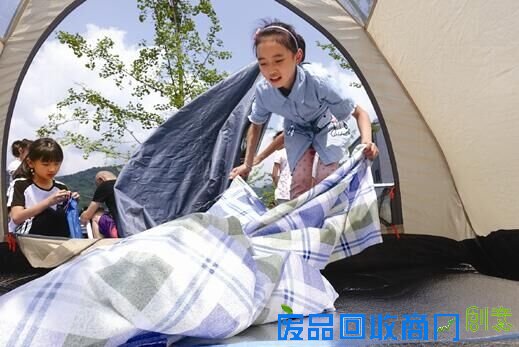 邛崃红色少年集结号开营 80名小红军体验苦与乐