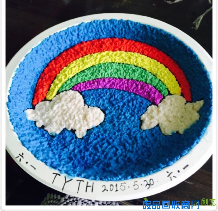 儿童创意的彩色纸浆泥制作的彩虹画餐盘画手工diy教程图解