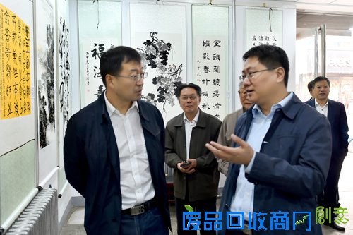 盂县举办书画摄影展庆重阳