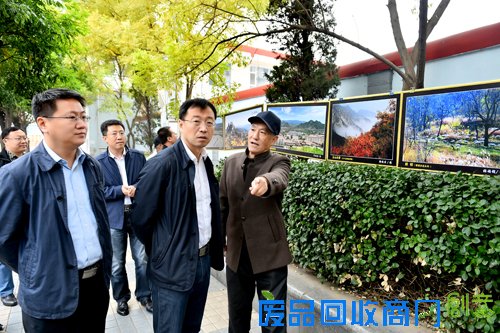 盂县举办书画摄影展庆重阳