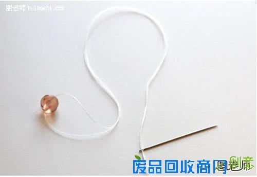 DIY制作 圣诞树小挂件折纸步骤图解