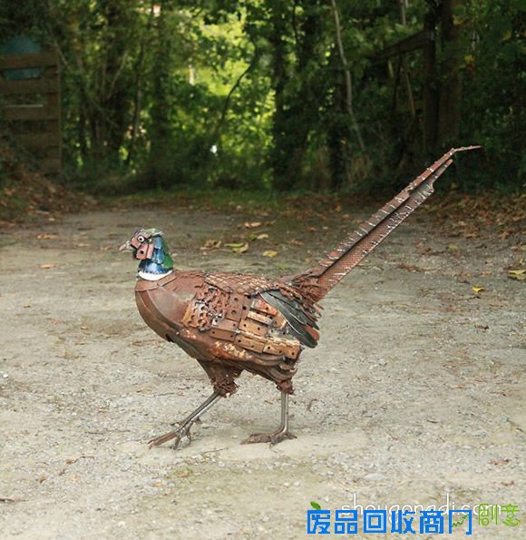 废弃金属再利用DIY制作动物模型的作品图片 -  