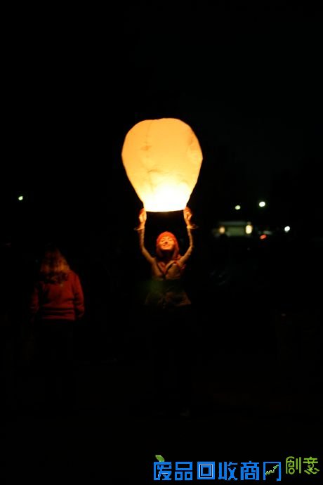 中秋节 DIY一个天灯一起放飞吧！