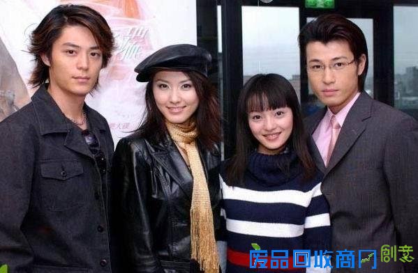 小个子张韶涵穿上折纸裙，挥舞“隐形的翅膀”重回荧屏！