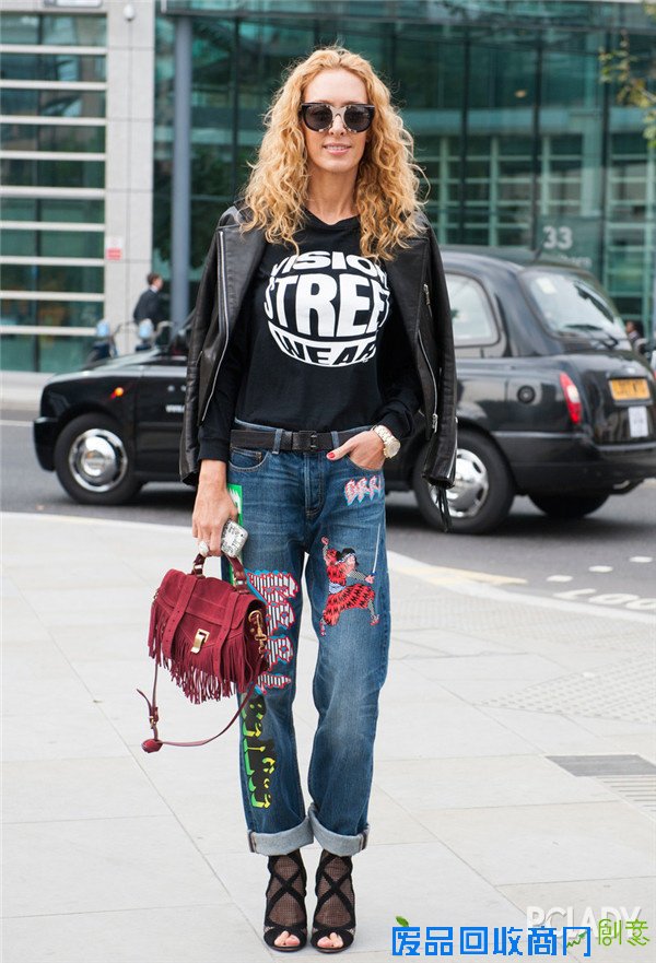 没有件刺绣外套 怎么敢说自己是时尚界老司机