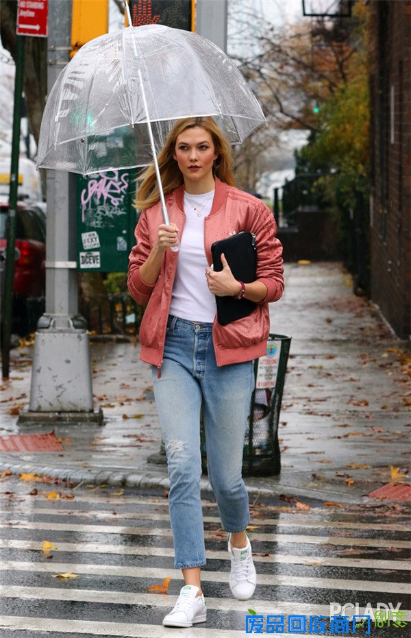 没有件刺绣外套 怎么敢说自己是时尚界老司机