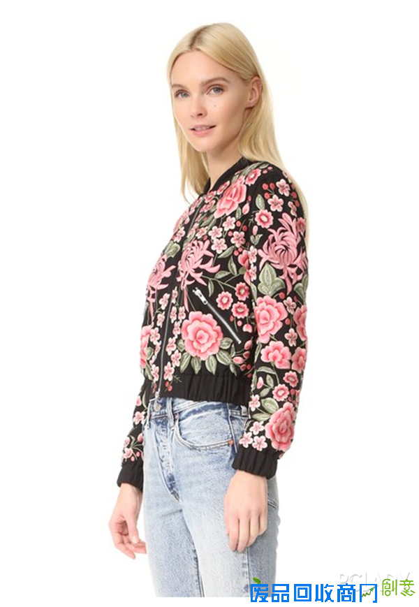 没有件刺绣外套 怎么敢说自己是时尚界老司机