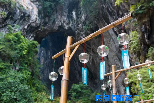 你敢来清远挑战百米高空玻璃栈道吗?