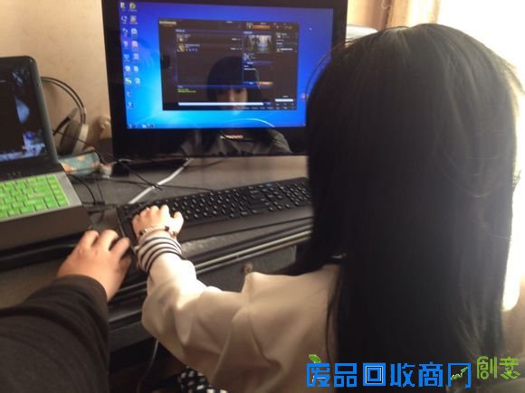 要就要她的灵魂 LOL伴侣充气娃娃制作过程揭秘