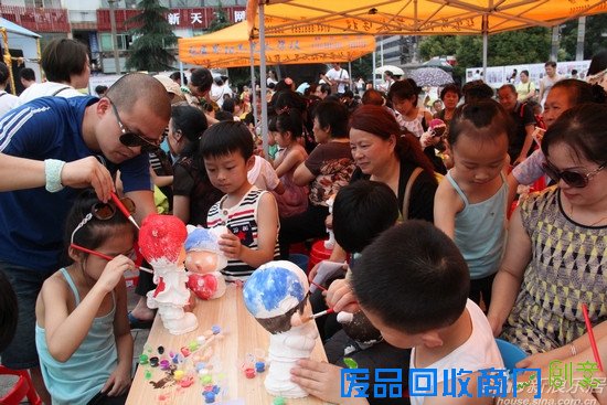 亲子协作绘画陶瓷娃娃3