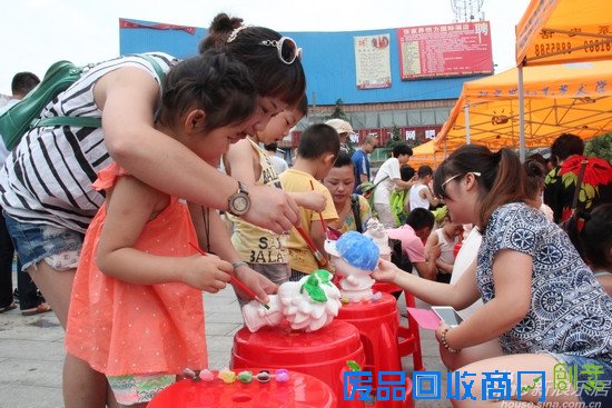 亲子协作绘画陶瓷娃娃1