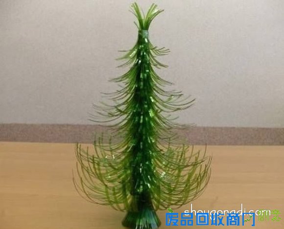 雪碧瓶子废物利用手工制作漂亮的立体圣诞树 -  
