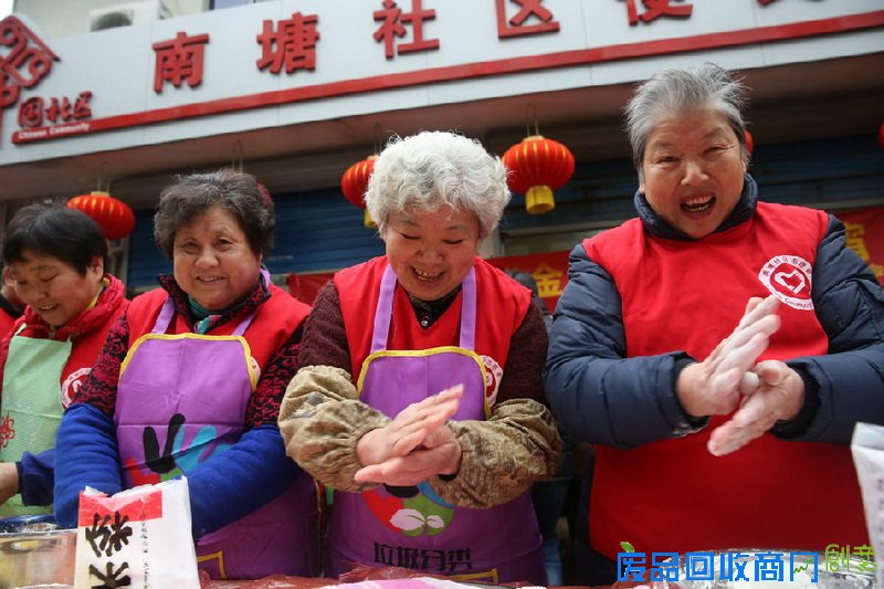 赏花灯猜灯谜舞布龙 宁波多彩民俗活动欢庆元宵佳节