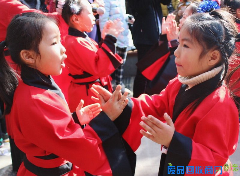 赏花灯猜灯谜舞布龙 宁波多彩民俗活动欢庆元宵佳节