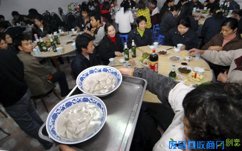 赏花灯猜灯谜舞布龙 宁波多彩民俗活动欢庆元宵佳节