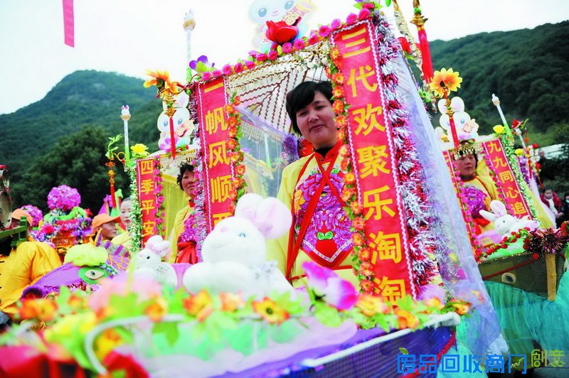 赏花灯猜灯谜舞布龙 宁波多彩民俗活动欢庆元宵佳节