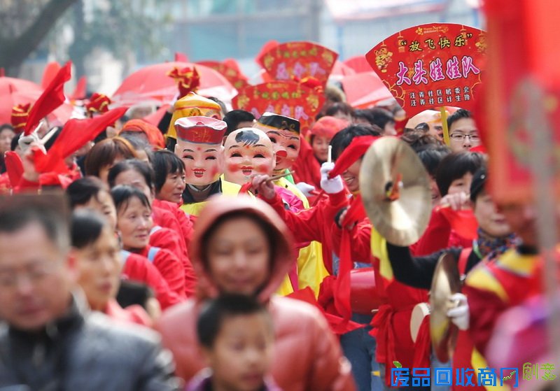 赏花灯猜灯谜舞布龙 宁波多彩民俗活动欢庆元宵佳节