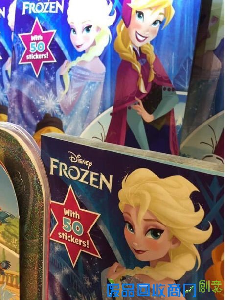 [图]川普呛声：《冰雪奇缘》绘本不也用了“犹太六芒星”吗？