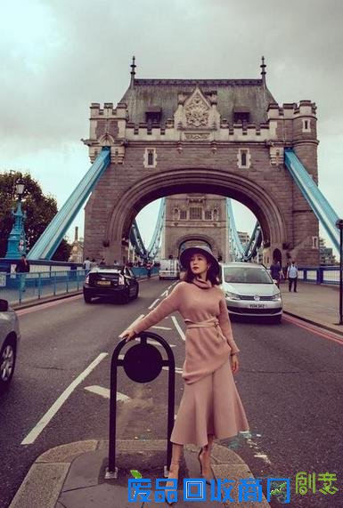 江一燕新造型美哭