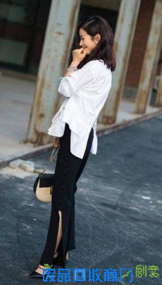 江一燕新造型美哭