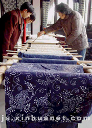 南通蓝印花布春节受欢迎（图文）