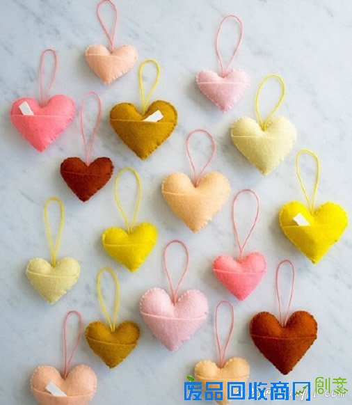 布艺爱心小挂件DIY 不织布心形便签夹制作- 