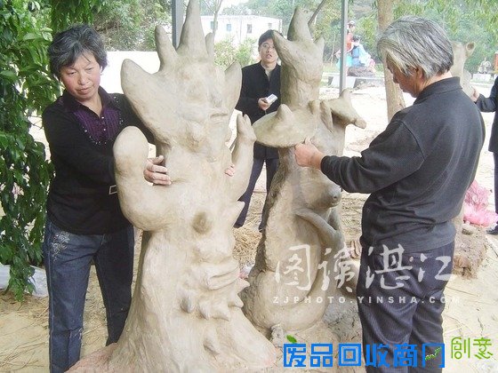 吴川：名家同场竞技泥塑