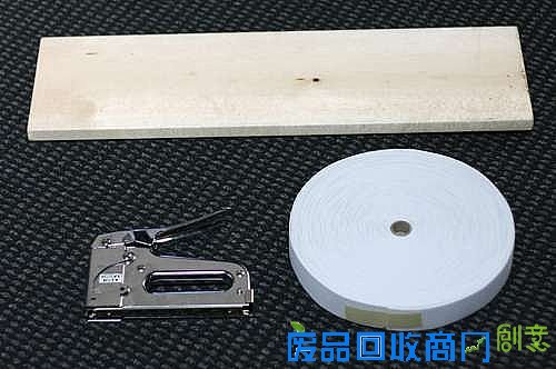木板、支架、宽松紧带、订书机