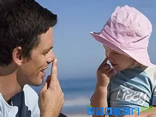 “中国式逗孩子”有多危险，看完这些你就知道