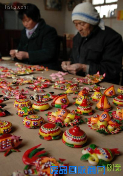 <a href=http://www.lcxw.cn/baike/wenhua/32.html _fcksavedurl=http://www.lcxw.cn/baike/wenhua/32.html target=_blank class=infotextkey>郎庄面塑</a>2.jpg