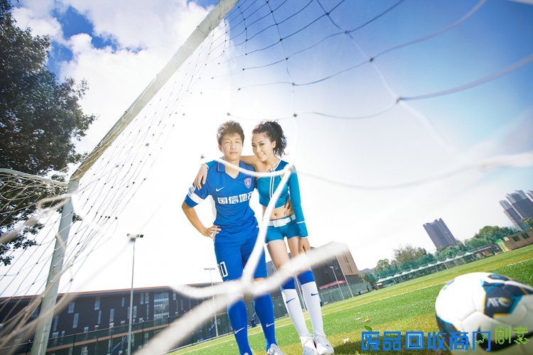 逆光拍摄的唯美人像