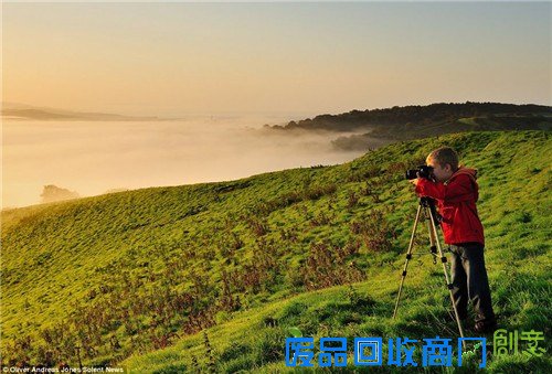 6岁神童具摄影天赋 巧选景拍壮观唯美场面