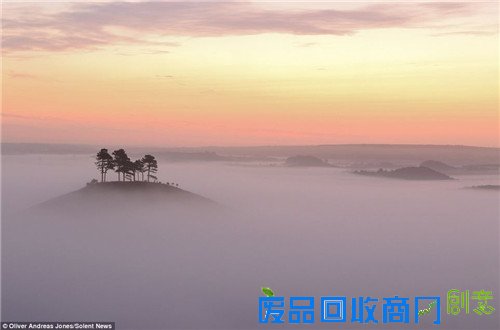 6岁神童具摄影天赋 巧选景拍壮观唯美场面