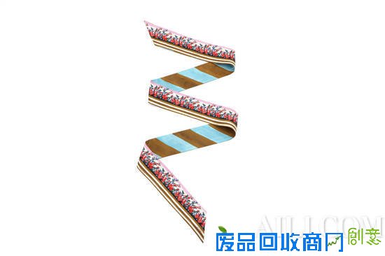 春夏换季穿搭教程 5种时髦单品败起来