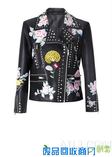 点击图片进入下一页 春夏换季穿搭教程 5种时髦单品败起来