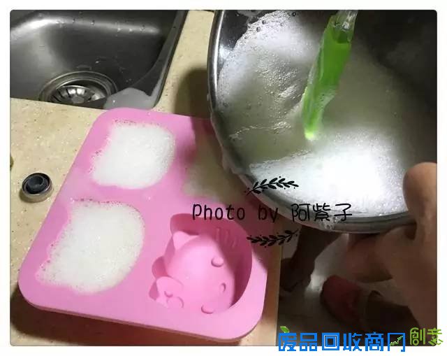 这么美丽的母乳皂,奶水充足的麻麻们还不来学学做法?