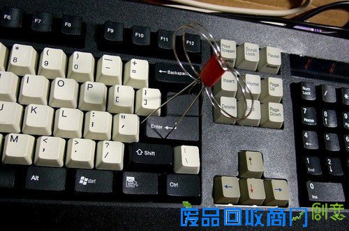 只逛不买:DIY万能拔键器 清洗键帽的好帮手 