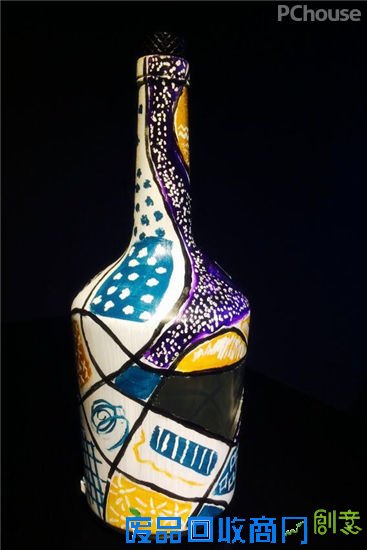 废旧瓶子大变身 创意DIY手绘花瓶