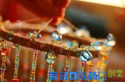 女老师自学木工 教你制作家庭实用手工艺品