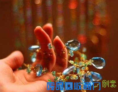 女老师自学木工 教你制作家庭实用手工艺品