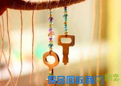 女老师自学木工 教你制作家庭实用手工艺品