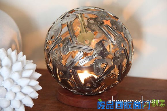 旧钥匙变废为宝DIY制作金属风手工艺品 -  