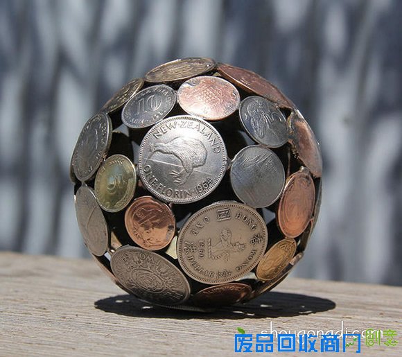 旧钥匙变废为宝DIY制作金属风手工艺品 -  