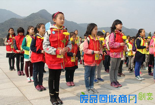 绿色文明低碳成风尚 宁波清明节多举措倡导“文明祭祀”