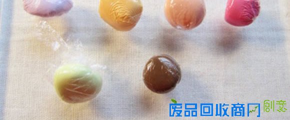 超轻粘土制作马卡龙甜点小饰品的方法图解教程