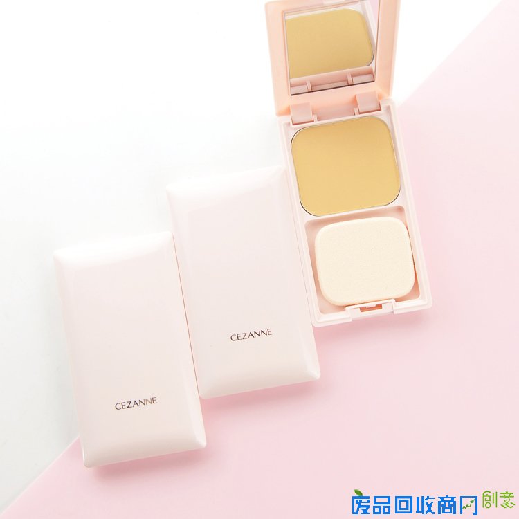 多功效防晒干湿粉饼推荐