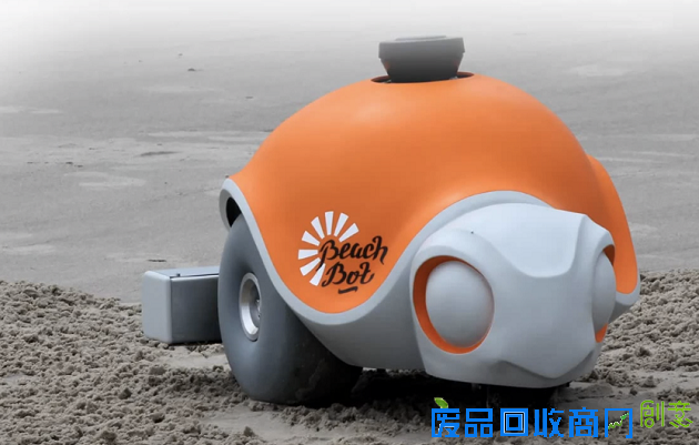 沙滩惊现"涂鸦"系"海龟"机器人所为(图) 