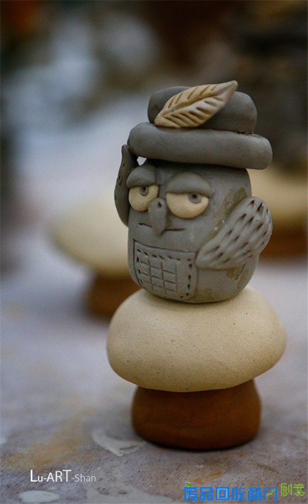 查看《泥塑猫头鹰的制作教程》原图，原图尺寸：600x981